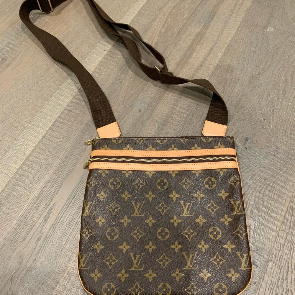 Louis Vuitton Crossbody